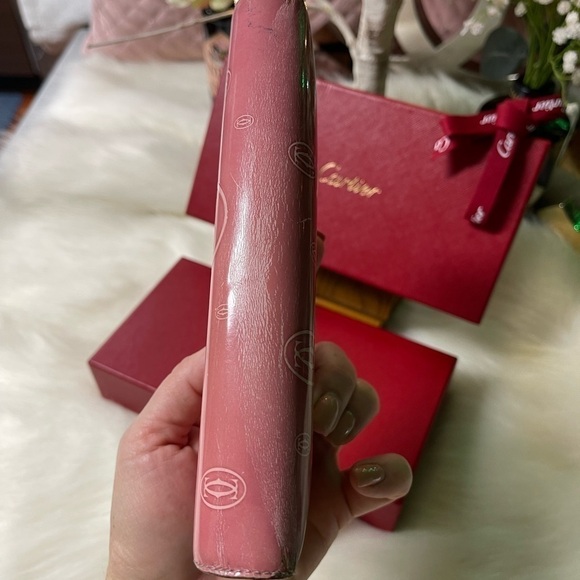 MUST DE CARTIER PINK PATENT CALFSKIN LEATHER HAPPY BIRTHDAY WALLET - Picture 5 of 16